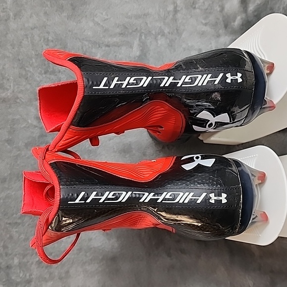 Under Armour Men's Football Cleats - Picture 4 of 13